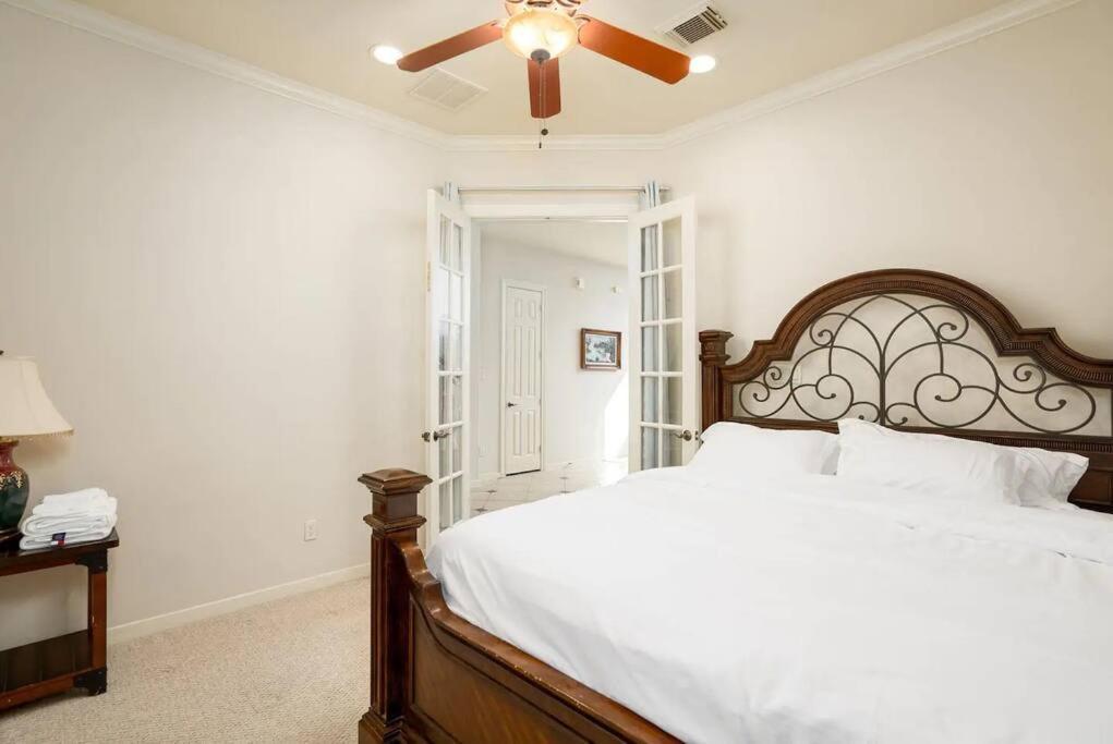 Bedroom With 3.5-Bathroom Near Golf Course! Cypress Exterior photo