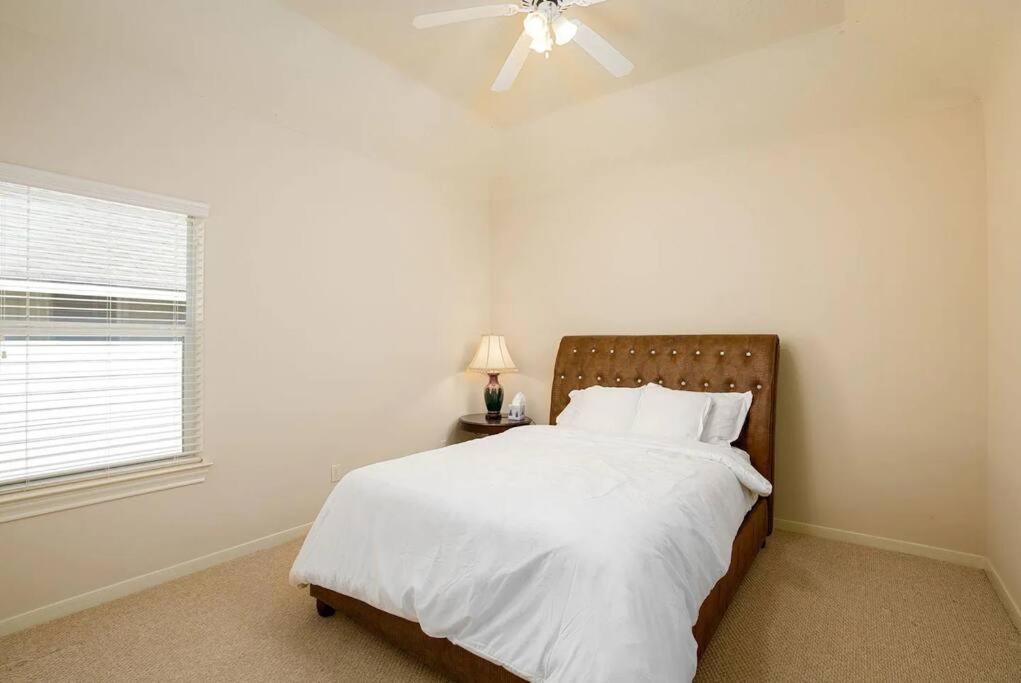 Bedroom With 3.5-Bathroom Near Golf Course! Cypress Exterior photo